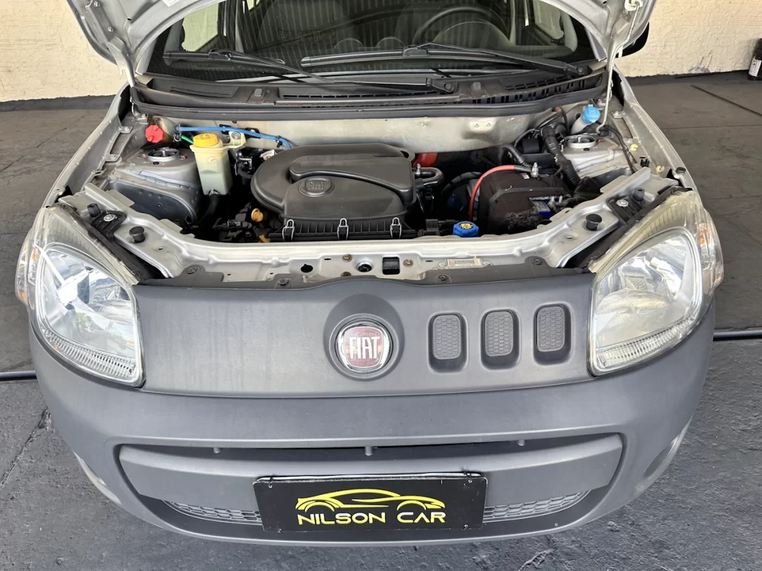 2011/12 Fiat Uno Vivace 1.0 Prata - engine