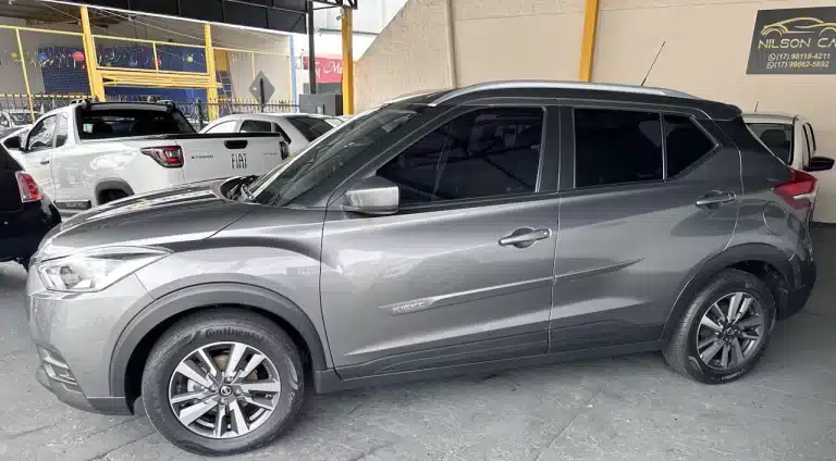 2017_2018 Nissan Kicks S MT - side2 - Nilson Car