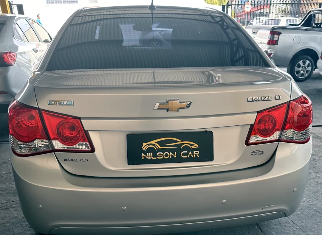 2014/14 Chevrolet Cruze LT 1.8 Prata - back