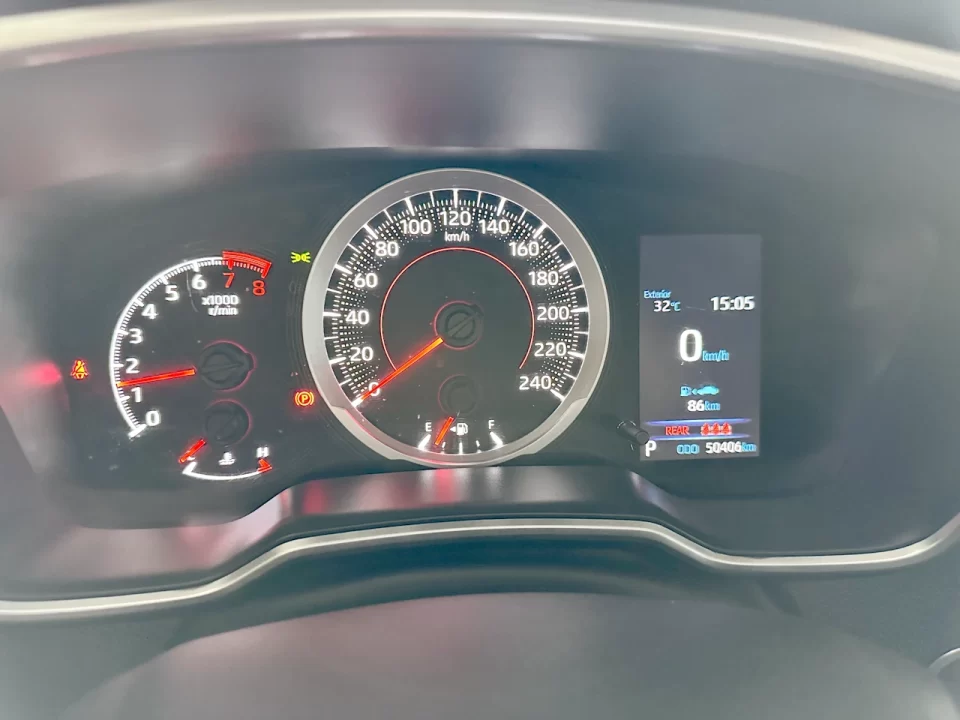 2021-22-toyota-corolla-xei-2-0-branco-perola - dash