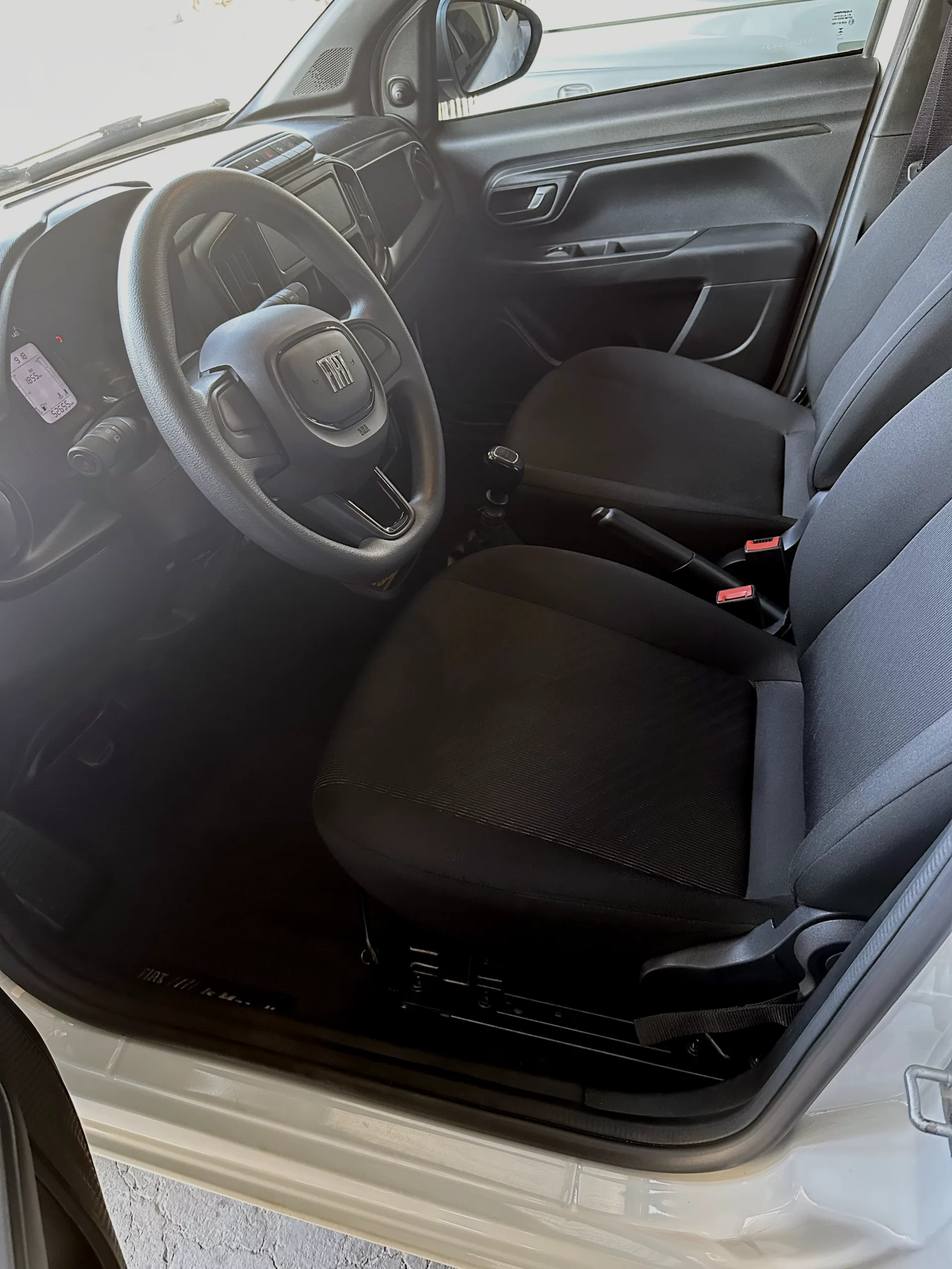 2024/25 Fiat Strada Endurance CS 1.3 Bronco - front seat